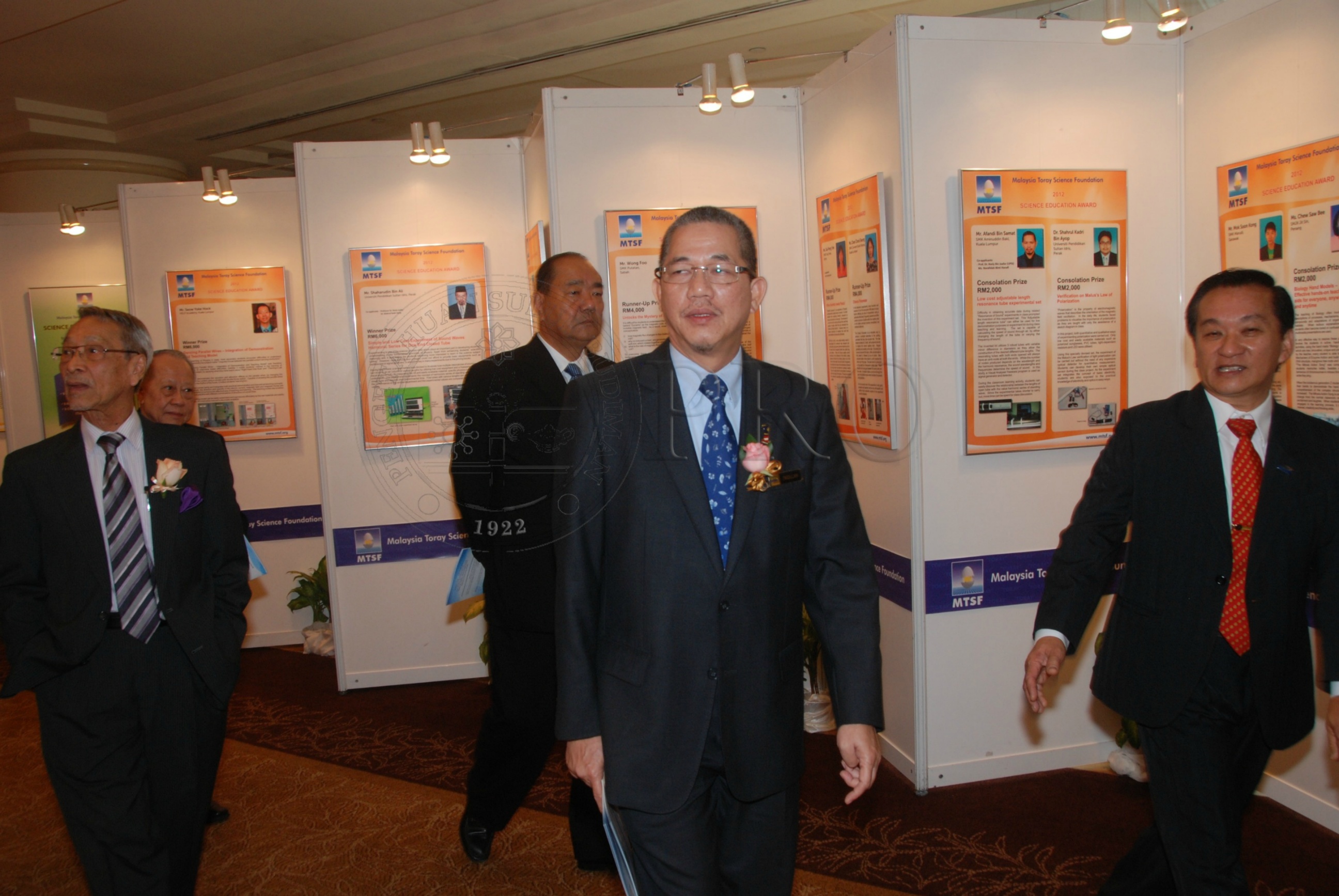 PRO 12 135 toray DSC 9008